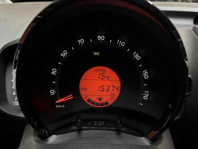 Toyota AYGO 1.0 VVTi X-Joy/Camera/Carplay/Climate-control