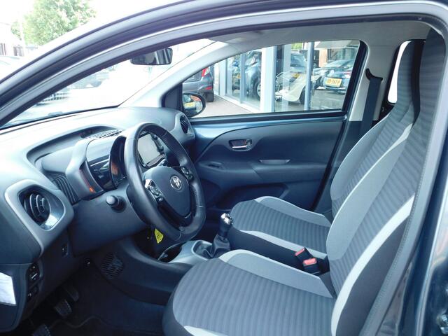 Toyota AYGO 1.0 VVT-i x-play