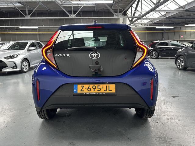 Toyota AYGO X 1.0 VVT-i S-CVT Play