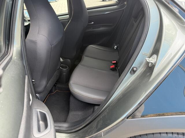 Toyota AYGO X 1.0 VVT-i S-CVT Limited Keyless entry- en starten, Draadloos telefoonopladen