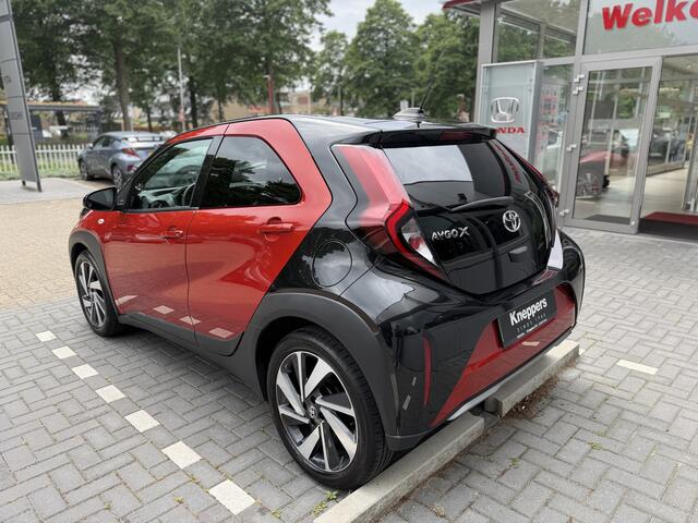 Toyota AYGO X 1.0 VVT-i S-CVT Envy | GEEN AFLEVERKOSTEN | JBL Audiosysteem, Draadloze telefoonlader, Camera