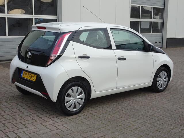 Toyota AYGO 1.0 VVT-i x-fun Airco, elektrische ramen, centrale vergrendeling, enz.