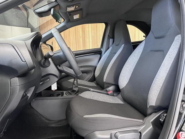 Toyota AYGO X 1.0 VVT-i MT Play Camera | Cruise control | Carplay
