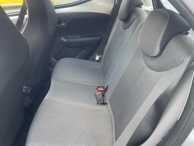 Toyota AYGO 1.0 VVT-i x-play