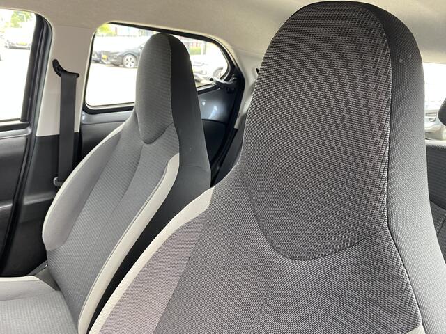 Toyota AYGO 1.0 VVT-i x-play App Connect , Camera