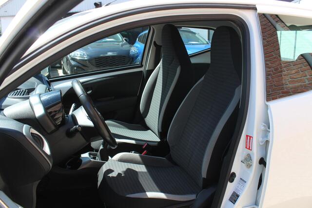 Toyota AYGO 1.0 VVT-i x-cite