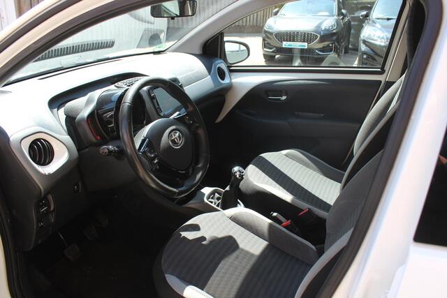 Toyota AYGO 1.0 VVT-i x-cite