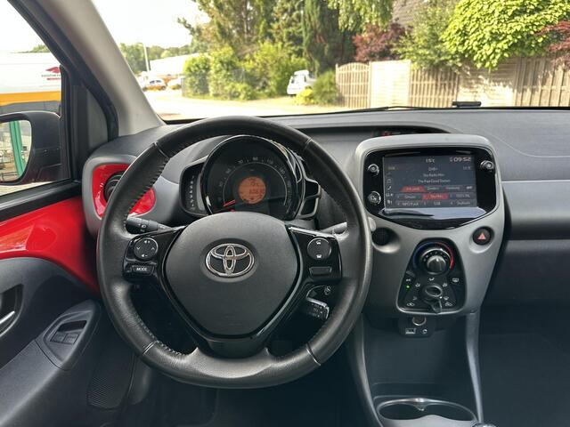 Toyota AYGO 1.0 VVT-i x-play | Airco | Parkeer camera |