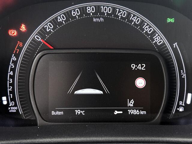 Toyota AYGO X 1.0 VVT-i MT First