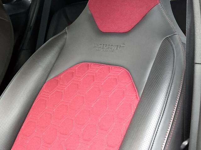 Toyota AYGO X 1.0 VVT-i MT Undercover Premium | Parkeersensoren V+A | JBL-Audio | Stoelverwarming |