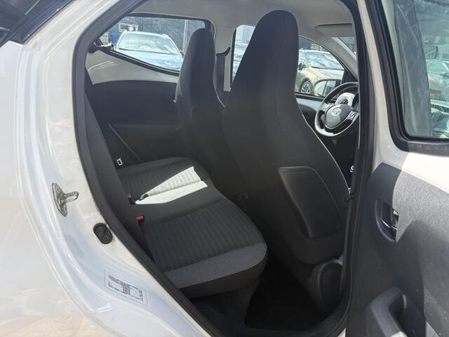 Toyota AYGO 1.0 VVT-i x-play