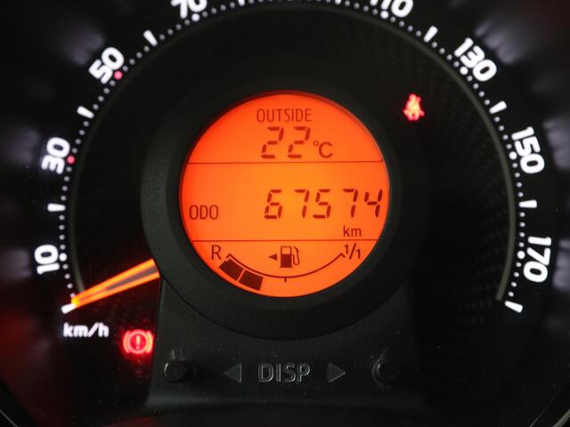 Toyota AYGO 1.0 VVT-i x-play | Apple CarPlay / Android Auto (Navigatie) | Airco | Camera |