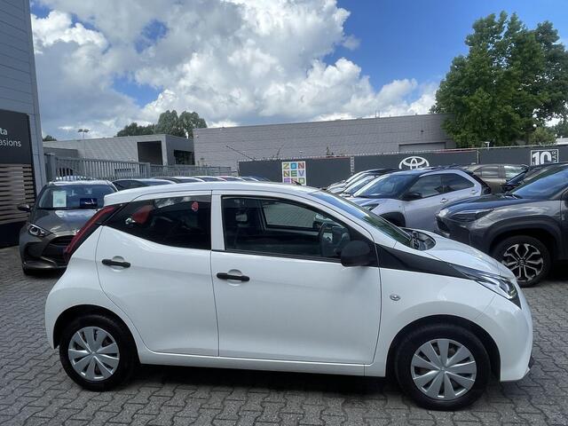 Toyota AYGO 1.0 VVT-i x-fun