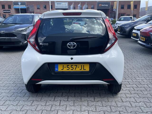 Toyota AYGO 1.0 VVT-i x-fun