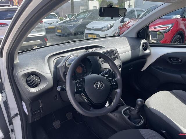 Toyota AYGO 1.0 VVT-i x-fun