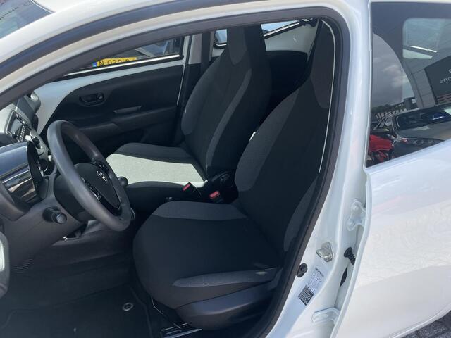 Toyota AYGO 1.0 VVT-i x-fun