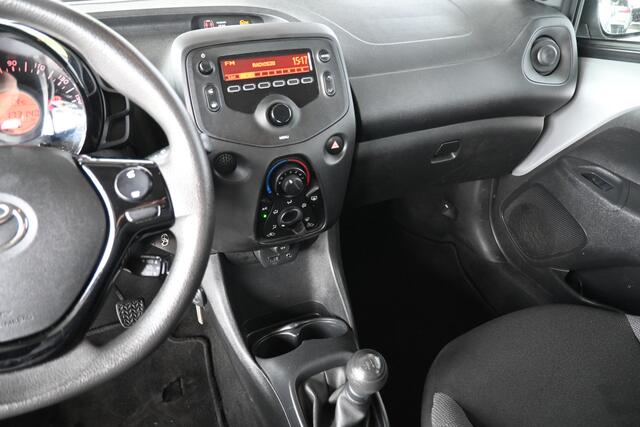 Toyota AYGO 1.0 VVT-i X-Fun Airco LED Elektrisch Pakket! Rijklaarprijs! Inruil Mogelijk!