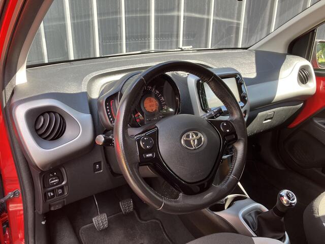 Toyota AYGO 1.0 VVT-i x-play * CAMERA / CRUISE CONTROLE *