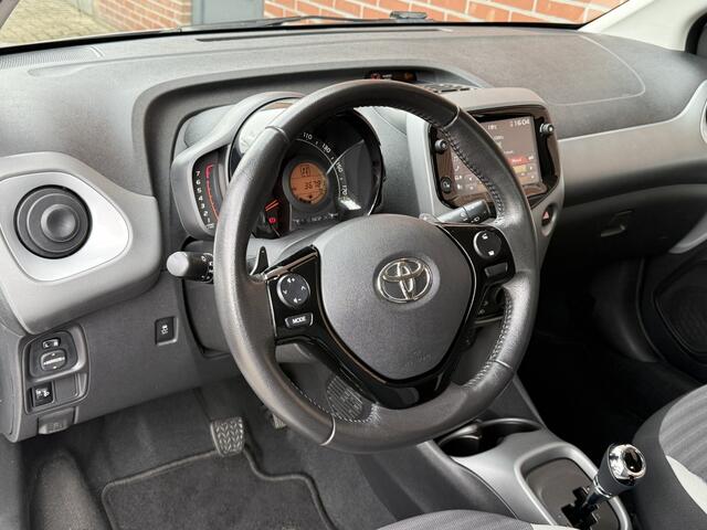 Toyota AYGO 1.0 VVT-i x-play AUTOMAAT CARPLAY CAMERA BLUETOOTH NL-AUTO