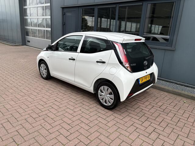 Toyota AYGO 1.0 VVT-i X-Fun 5-drs. AIRCO/MEDIA/LIMITER