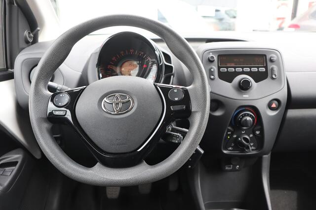 Toyota AYGO 1.0 VVT-I X-FUN AIRCO|1E EIGENARESSE|5 DEURS|20.000 KM