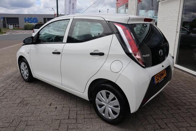 Toyota AYGO 1.0 VVT-I X-FUN AIRCO|1E EIGENARESSE|5 DEURS|20.000 KM