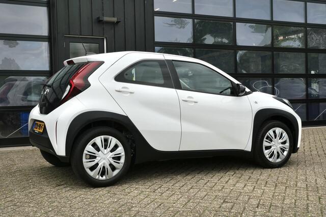 Toyota AYGO X 1.0 VVT-i S-CVT Play Automaat | Cruise | Camera | Airco