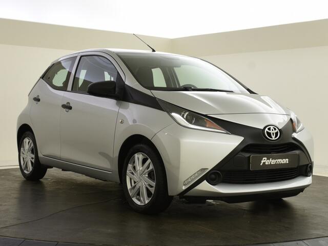 Toyota AYGO 1.0 VVT-i x-now | Airco | Bluetooth | All Season banden