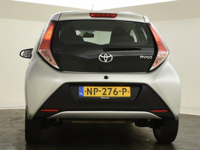 Toyota AYGO 1.0 VVT-i x-now | Airco | Bluetooth | All Season banden