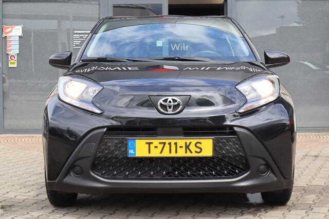 Toyota AYGO X 1.0 VVT-i MT Play Trekhaak | Armsteun | All Seasonbanden