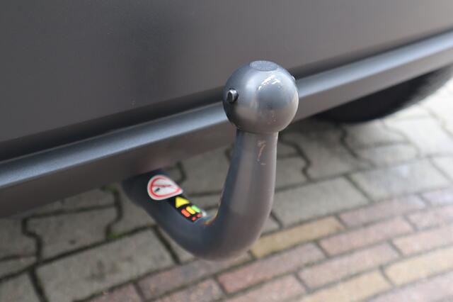 Toyota AYGO X 1.0 VVT-i MT Play Trekhaak | Armsteun | All Seasonbanden
