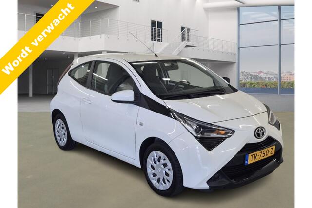 Toyota AYGO 1.0 VVT-i x-play AUT! 1e Eig! Camera! Nwe APK! VERWACHT!