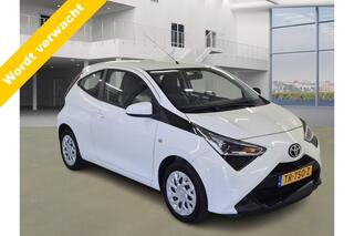 toyota-aygo-1.0-vvt-i-x-play-aut!-1