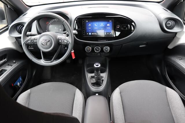 Toyota AYGO X 1.0 VVT-i MT Play, Armsteun