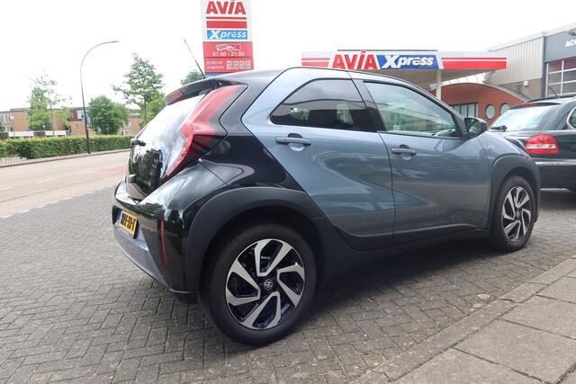 Toyota AYGO X 1.0 CVT AUTOMAAT Pulse I CAMERA I APPLE CARPLAY I STOELVERW. 2273 KM !