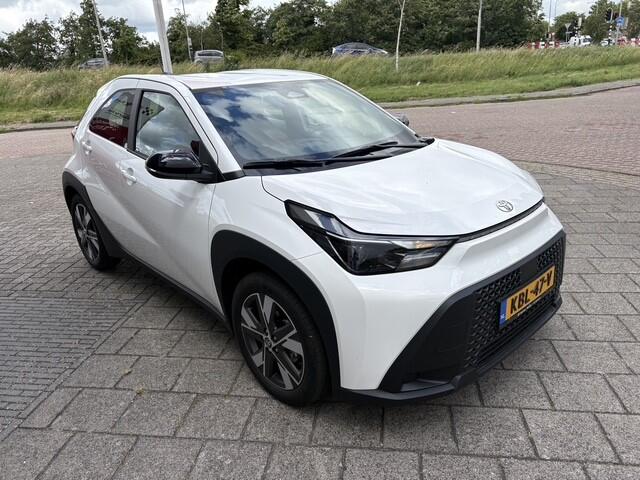 Toyota AYGO X Hybrid 115 envy | Navi | Camera | Cruise | 676 km Nieuwe Auto