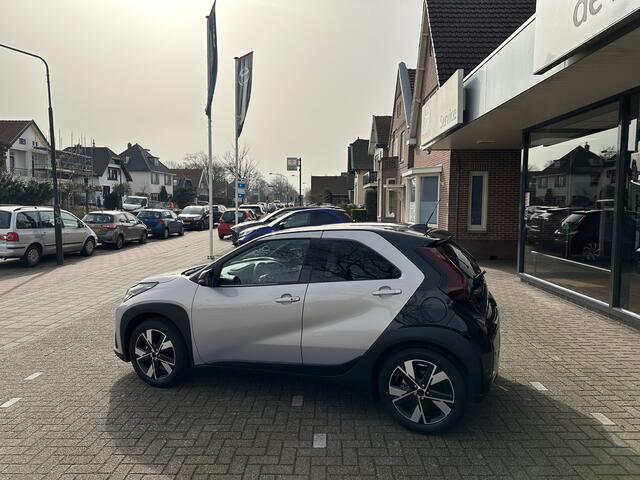 Toyota AYGO X Hybrid 115 pulse + EASY PACK
