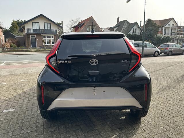 Toyota AYGO X Hybrid 115 pulse + EASY PACK