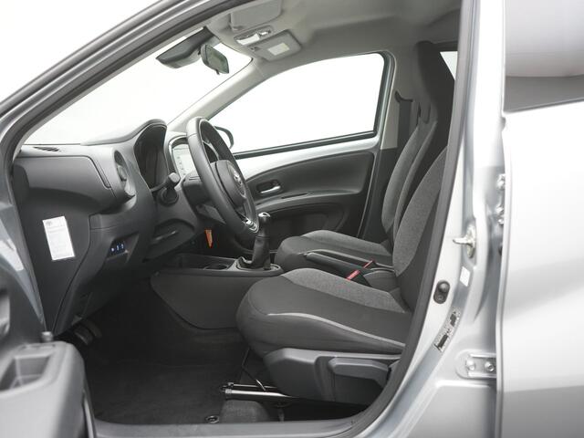 Toyota AYGO X 1.0 VVT-i MT first | NL Auto | Dealer Onderhouden | Onderweg-naar-dealer