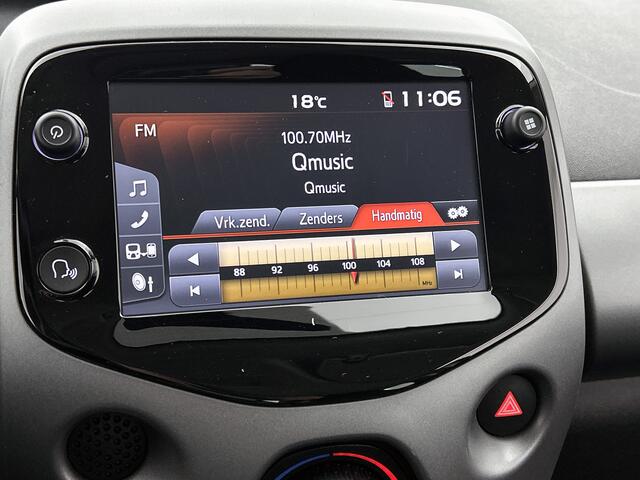 Toyota AYGO 1.0 VVT-i x-play limited | BTW Voertuig | Dealer onderhouden | Apple Carplay/Android auto | Airco | achteruitrijcamera |