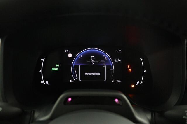 Toyota AYGO X Hybrid 115 envy | lichtmetalen velgen 18" | Navigatiesysteem | Parkeersensoren | Stoelverwarming |