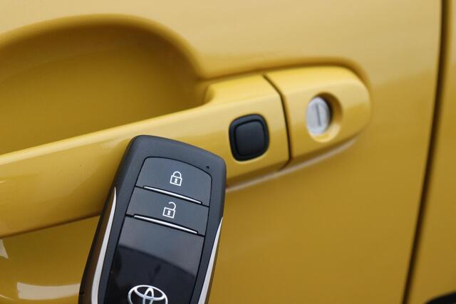 Toyota AYGO X Hybrid 115 GR Sport , Nieuw en direct leverbaar met ¤2000,- demovoordeel