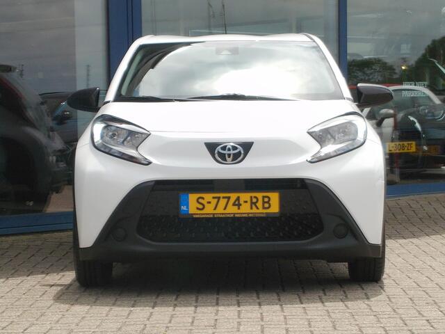 Toyota AYGO X 1.0 VVT-i MT Play, Carplay + Android Auto / Adaptive Cruise / Camera / Airco