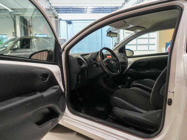 Toyota AYGO 1.0 VVT-i x PDC|Bleuthooth|airco|