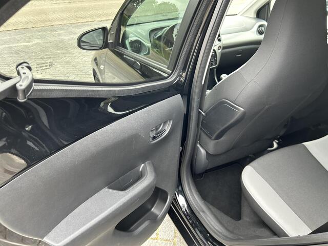 Toyota AYGO 1.0 VVT-i x-sport