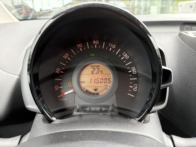 Toyota AYGO 1.0 VVT-i x-fun | Airco | Bluetooth | El. Ramen |