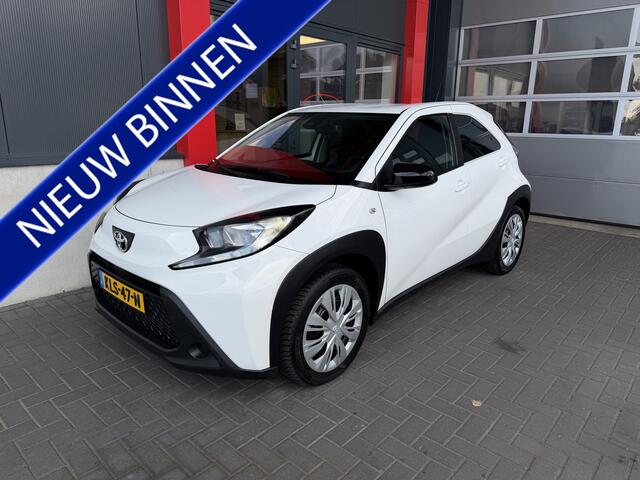 Toyota AYGO X 1.0 VVT-i S-CVT Play