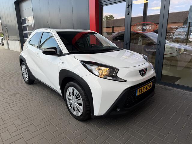 Toyota AYGO X 1.0 VVT-i S-CVT Play