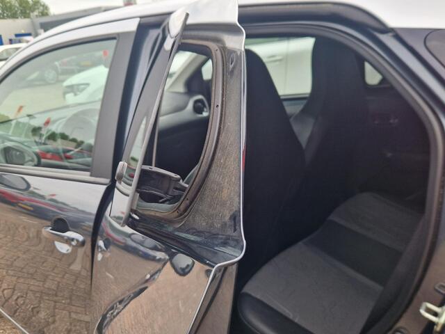 Toyota AYGO 1.0 VVT-i x-cite