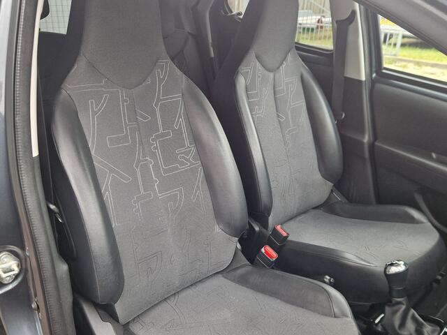 Toyota AYGO 1.0 VVT-i x-cite